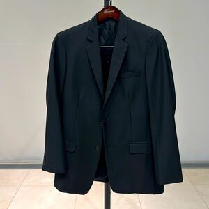 Men’s black blazer